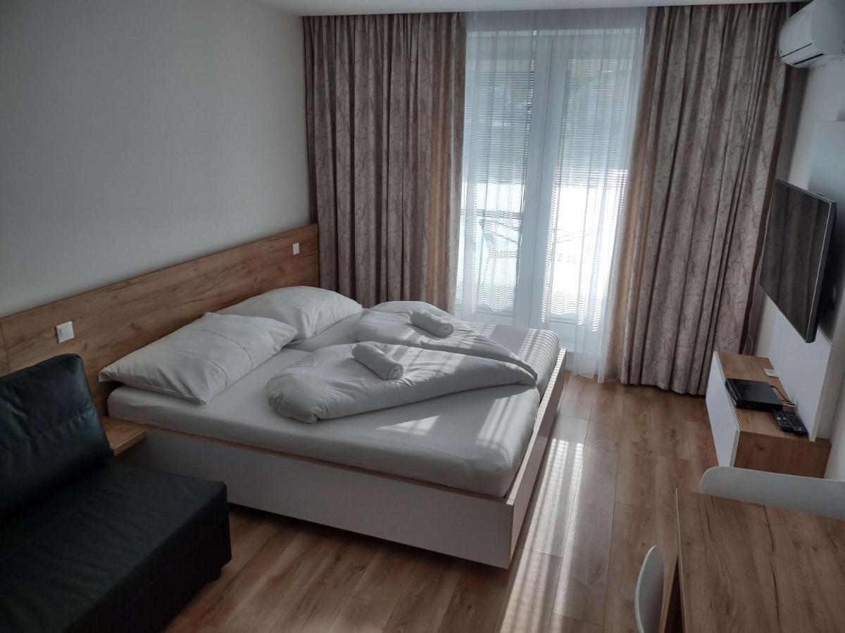 Apartman Kyjev 2 Подгайска Экстерьер фото